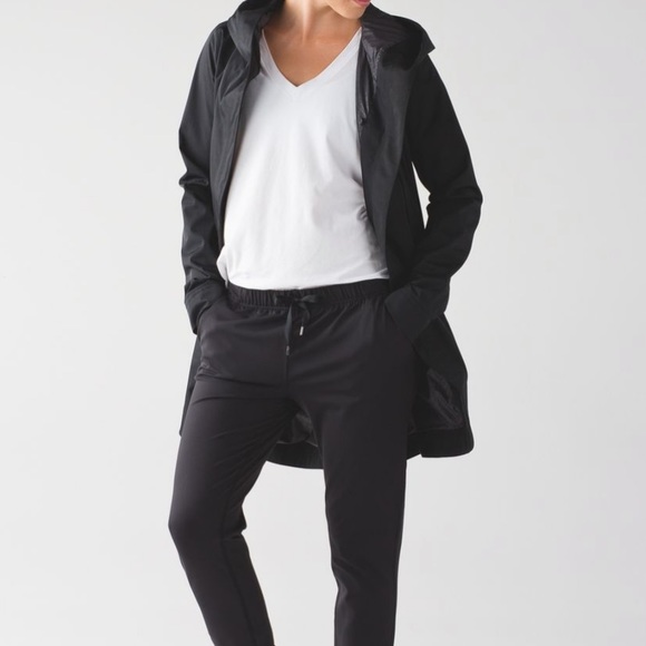 lululemon athletica Pants - Lulu jogger size 8